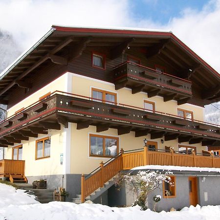 Oberschlassbergbauer Wald im Pinzgau Bagian luar foto
